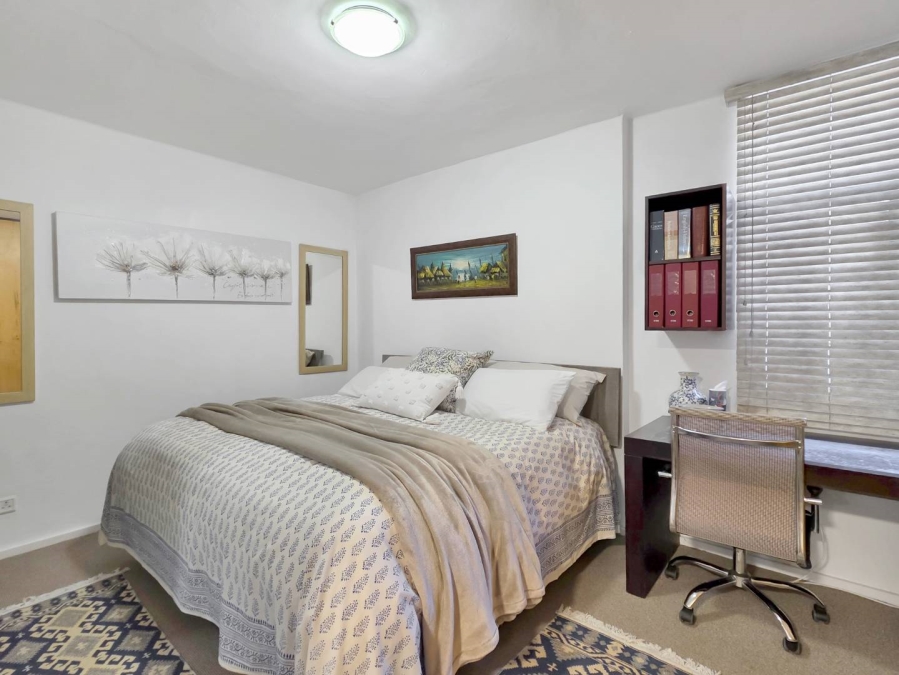 1 Bedroom Property for Sale in Fresnaye Western Cape